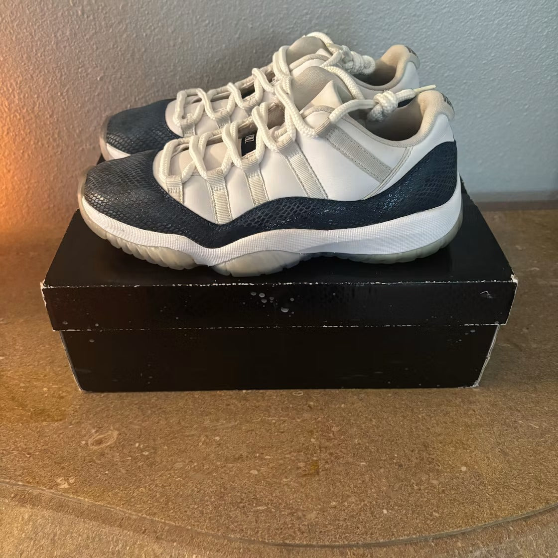Used - Air Jordan 11 Retro Low Snake Navy (2019) - US M 9 - detail 1